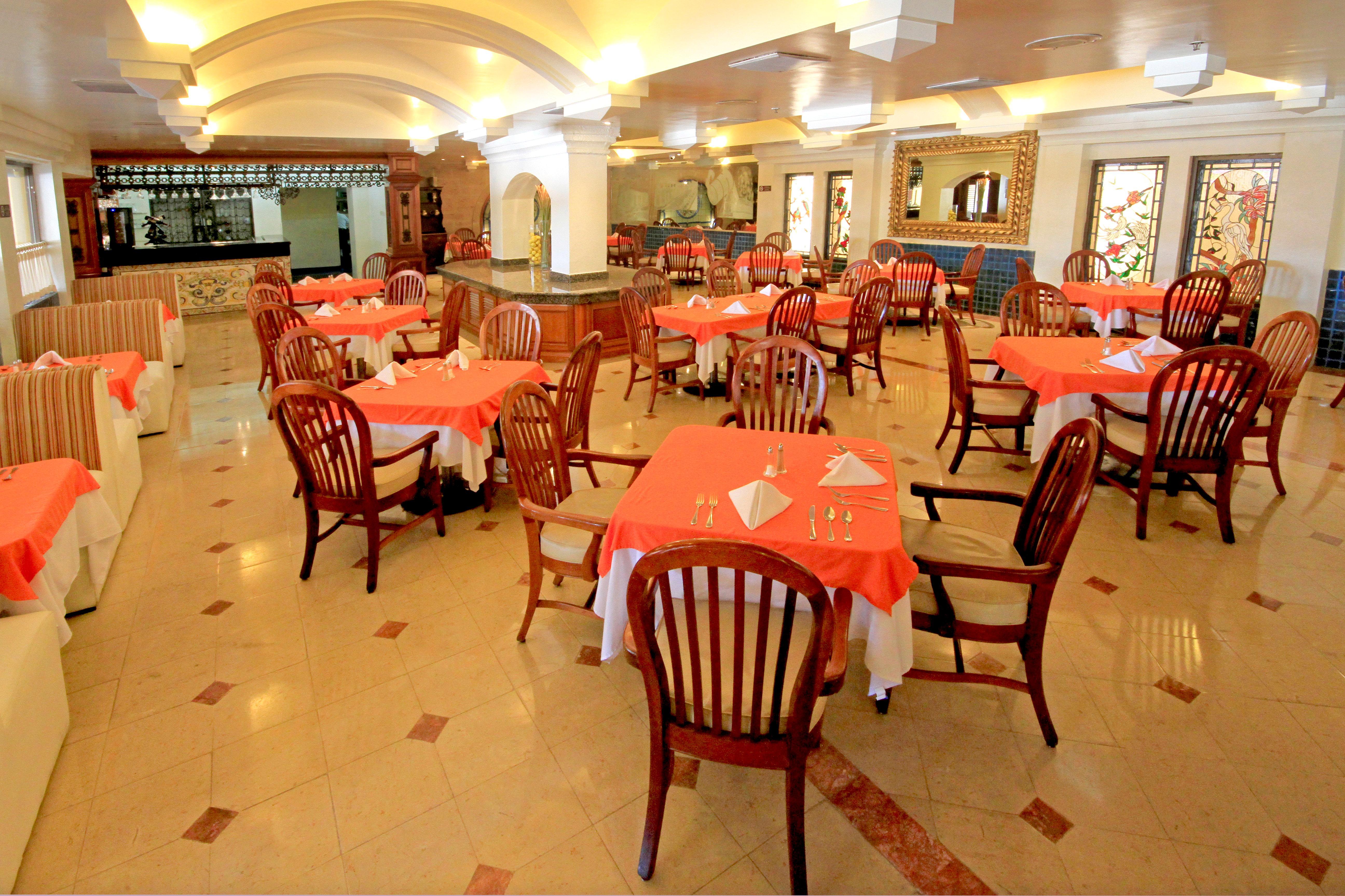Holiday Inn Monclova By Ihg Buitenkant foto